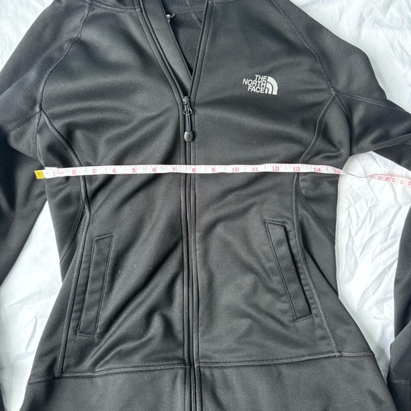 The North Face Women's Fleece Lined Black Full-Zip Jacket - Picture 7 of 7